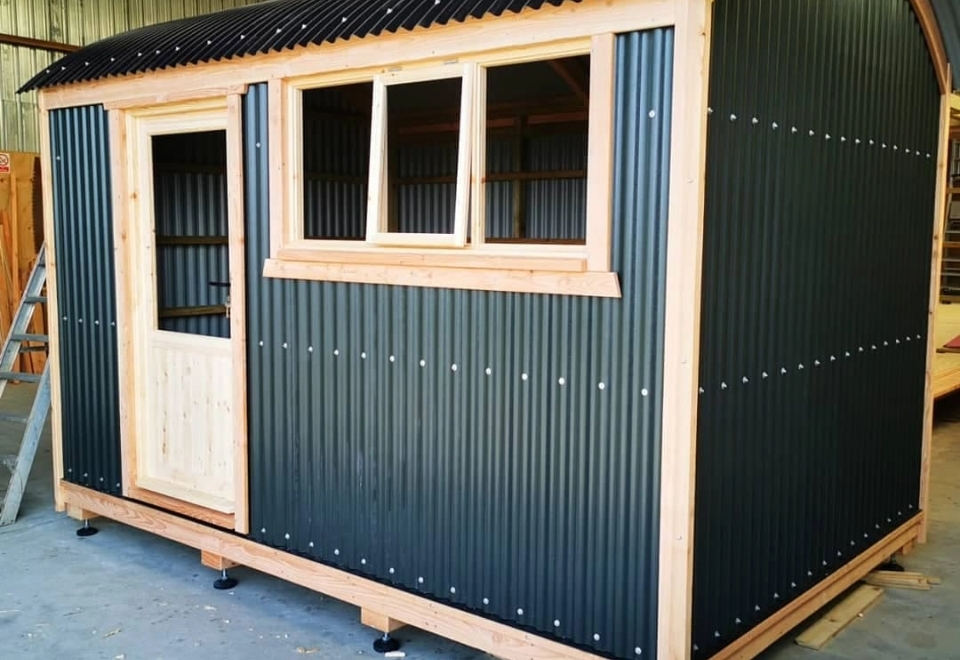 sustainable-solid-timber-huts-made-in-devon-the-cabin-company